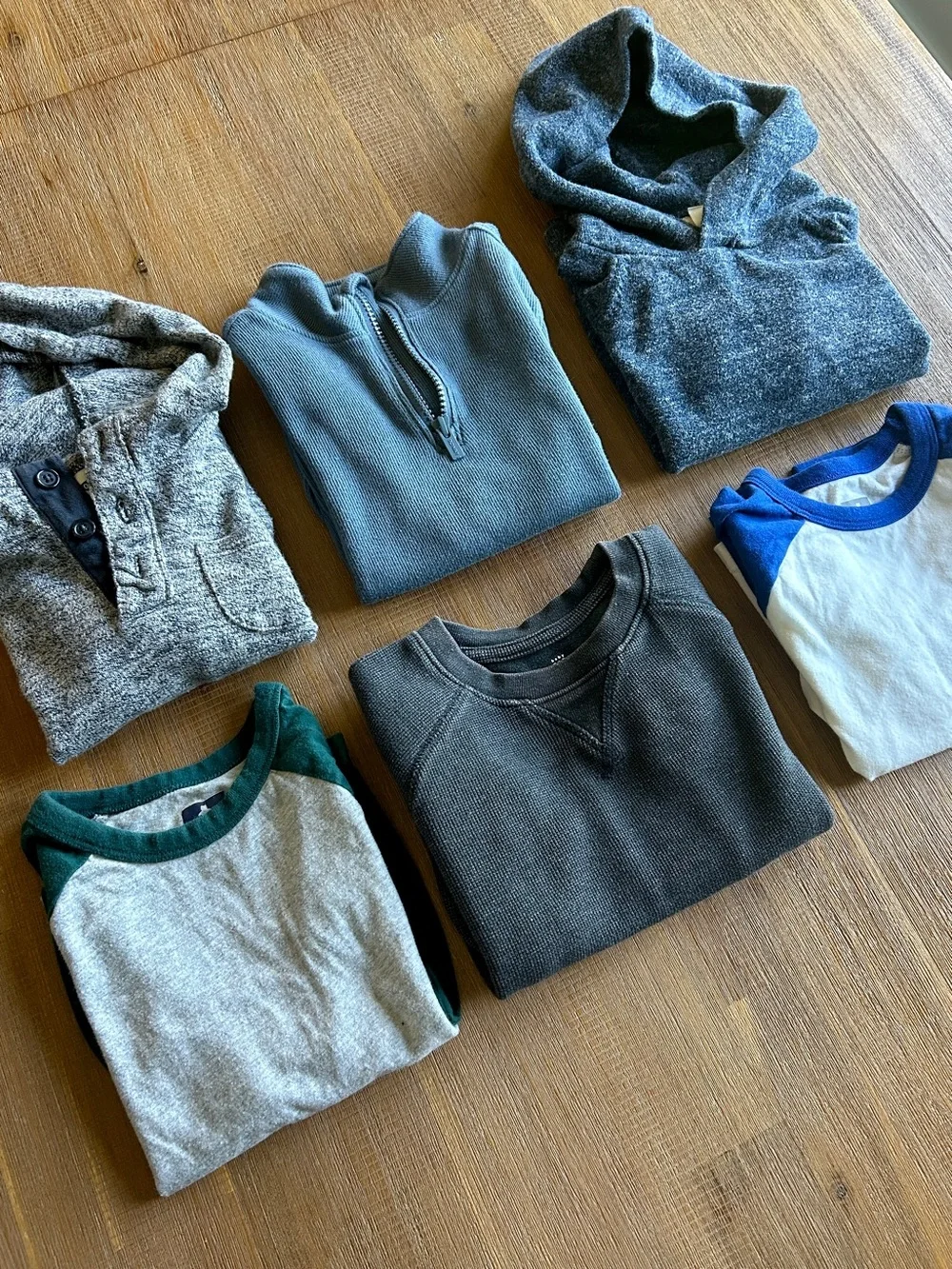 6pc Lot of 4T Fall/Winter Tops